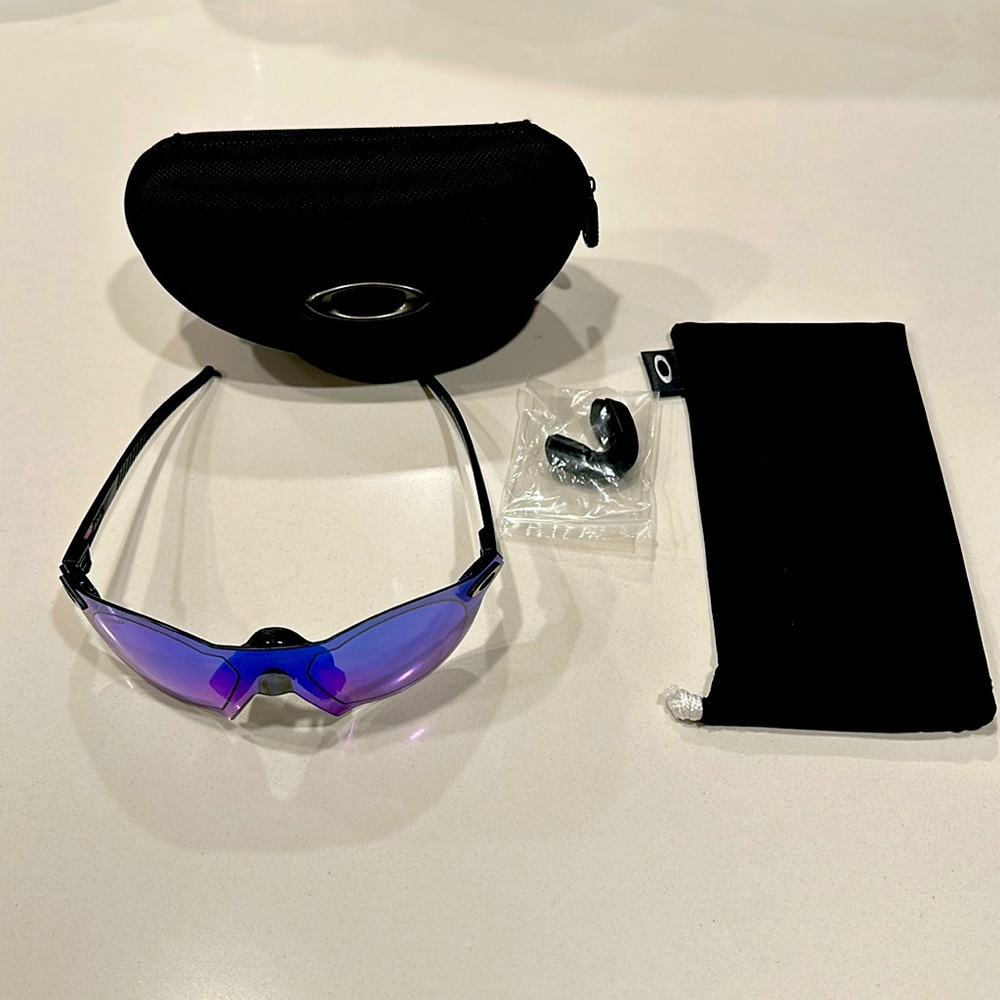 Oakley subzero sunglasses